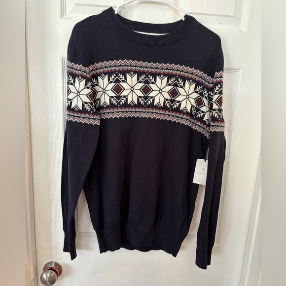 Black Snowflake Pattern Sweater - Picture 1 of 6
